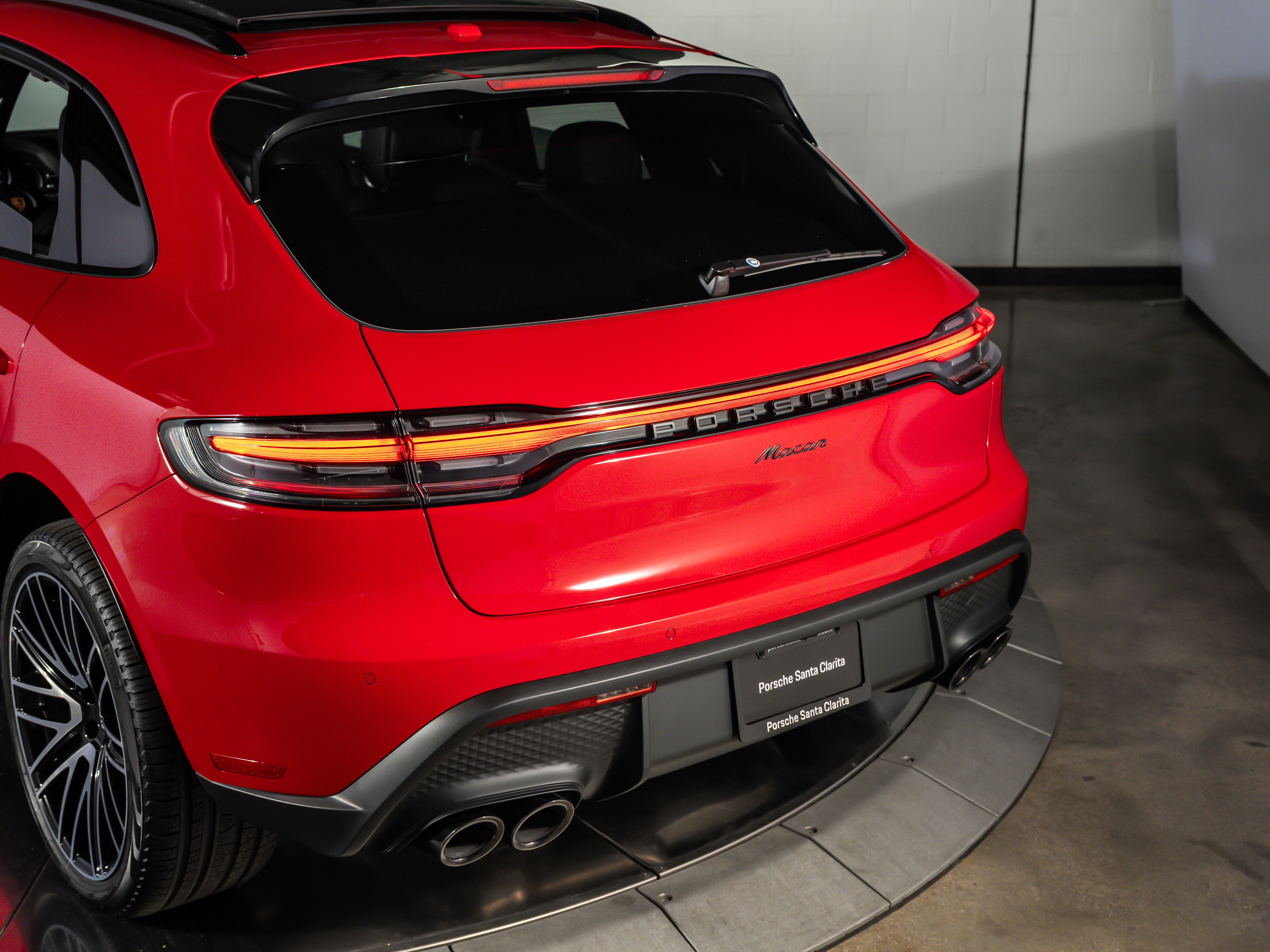 2026 Porsche Macan Base