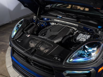 2026 Porsche Macan Base
