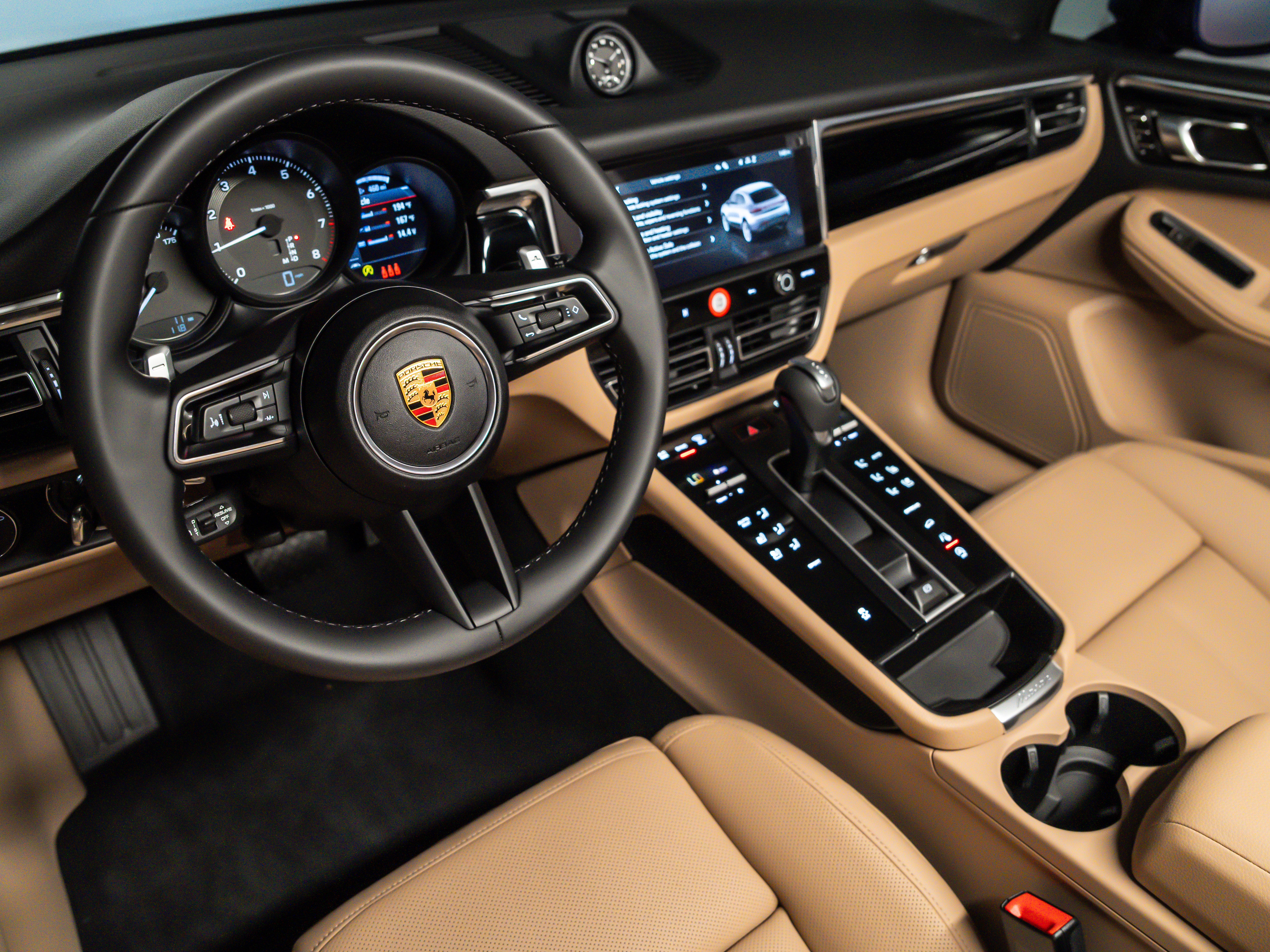 2026 Porsche Macan Base