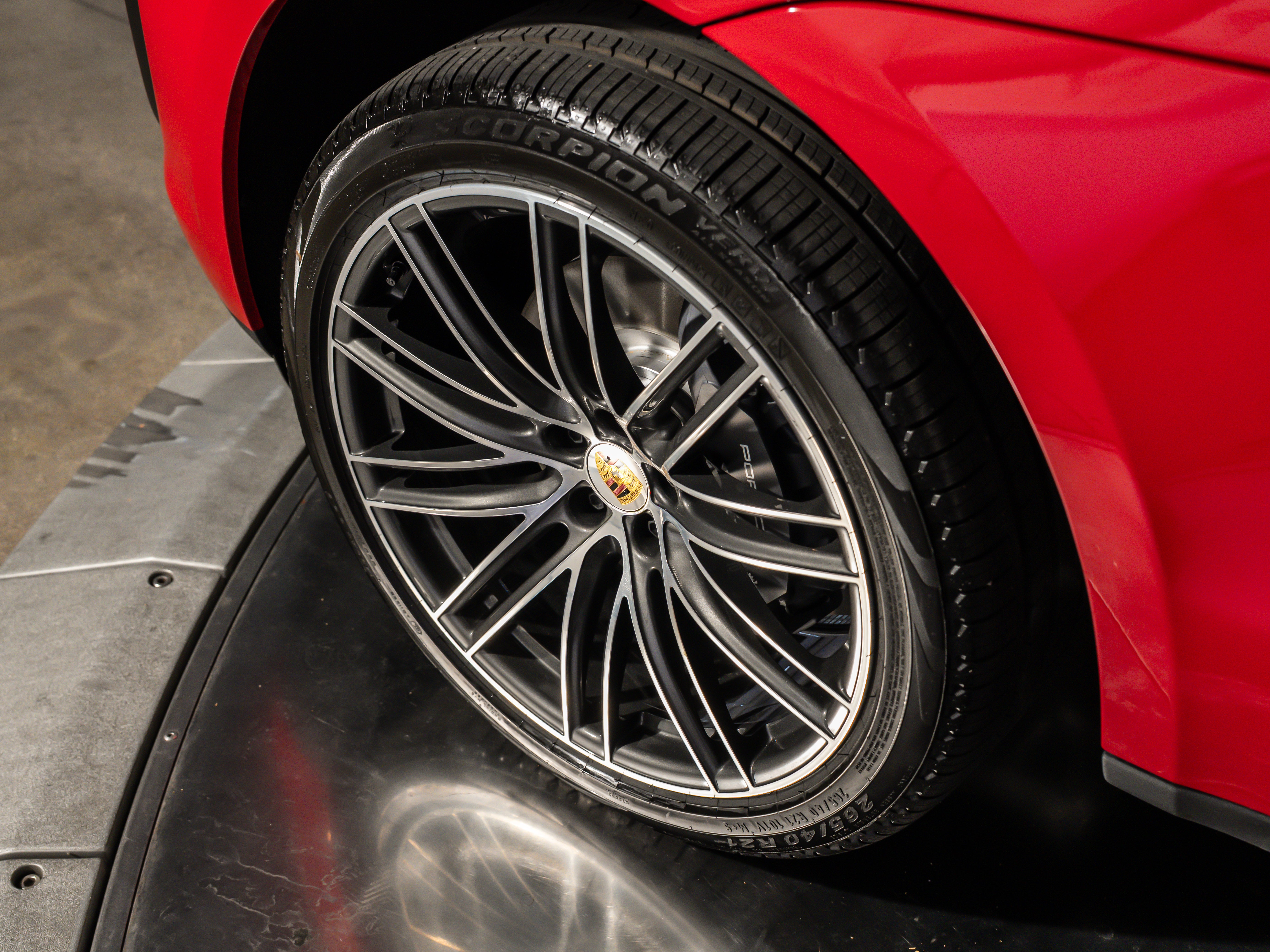 2026 Porsche Macan Base