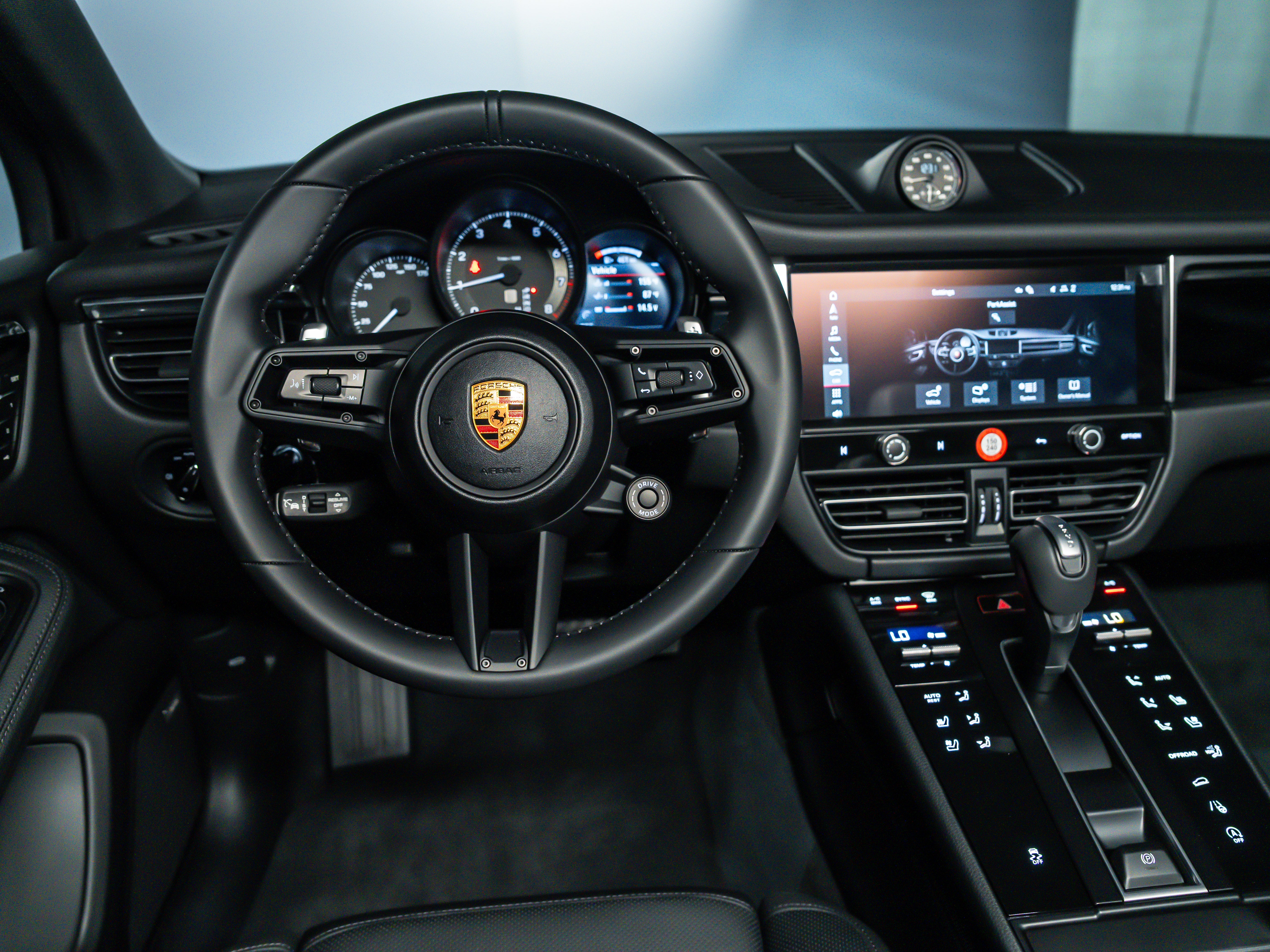 2026 Porsche Macan Base