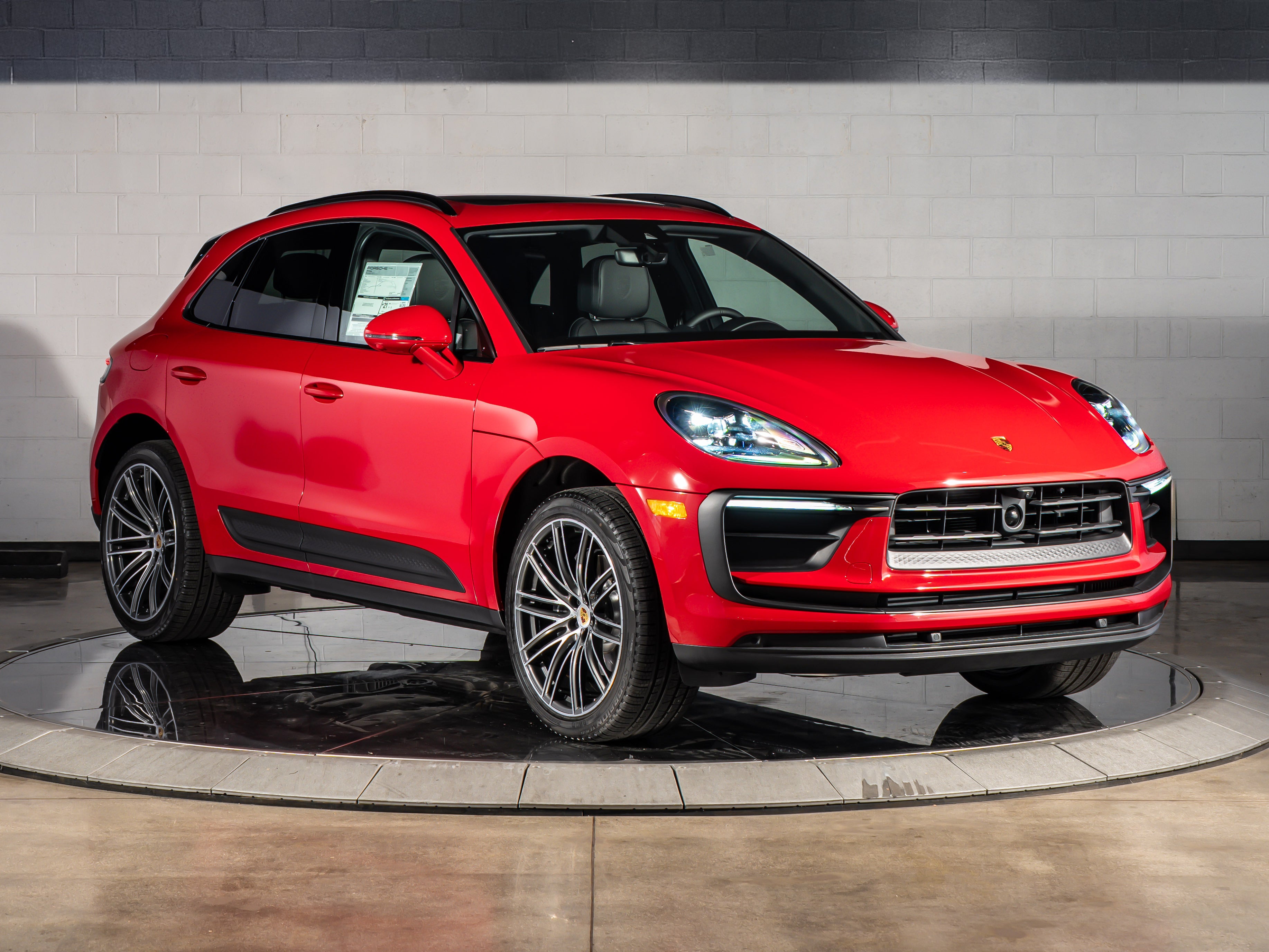 2026 Porsche Macan Base