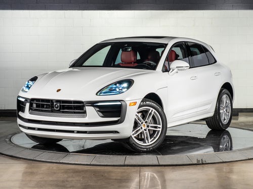 2025 Porsche Macan Base
