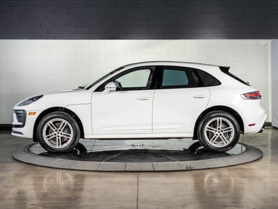 2025 Porsche Macan Base