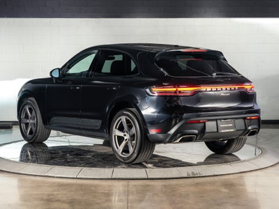 2026 Porsche Macan Base