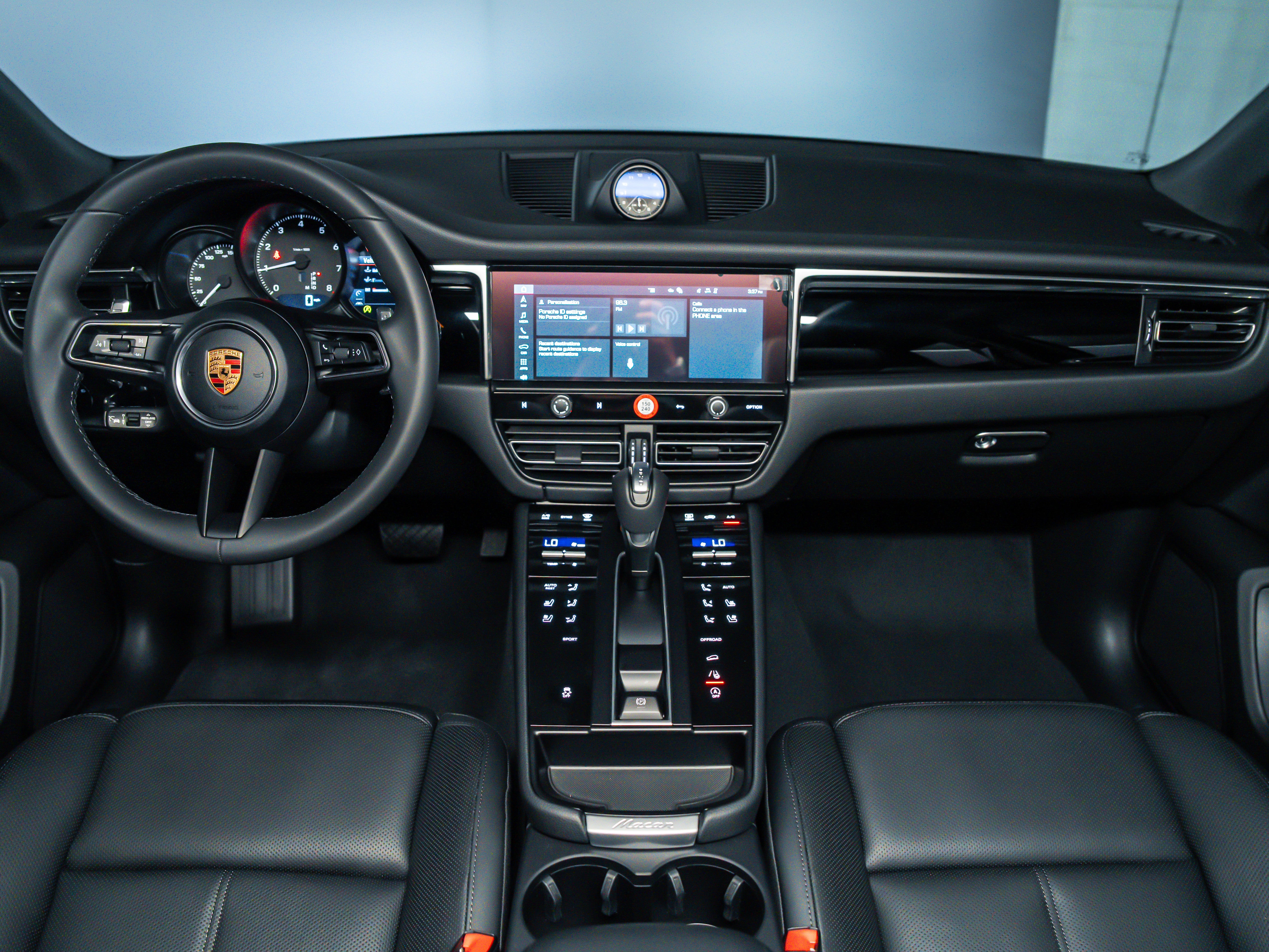 2026 Porsche Macan Base