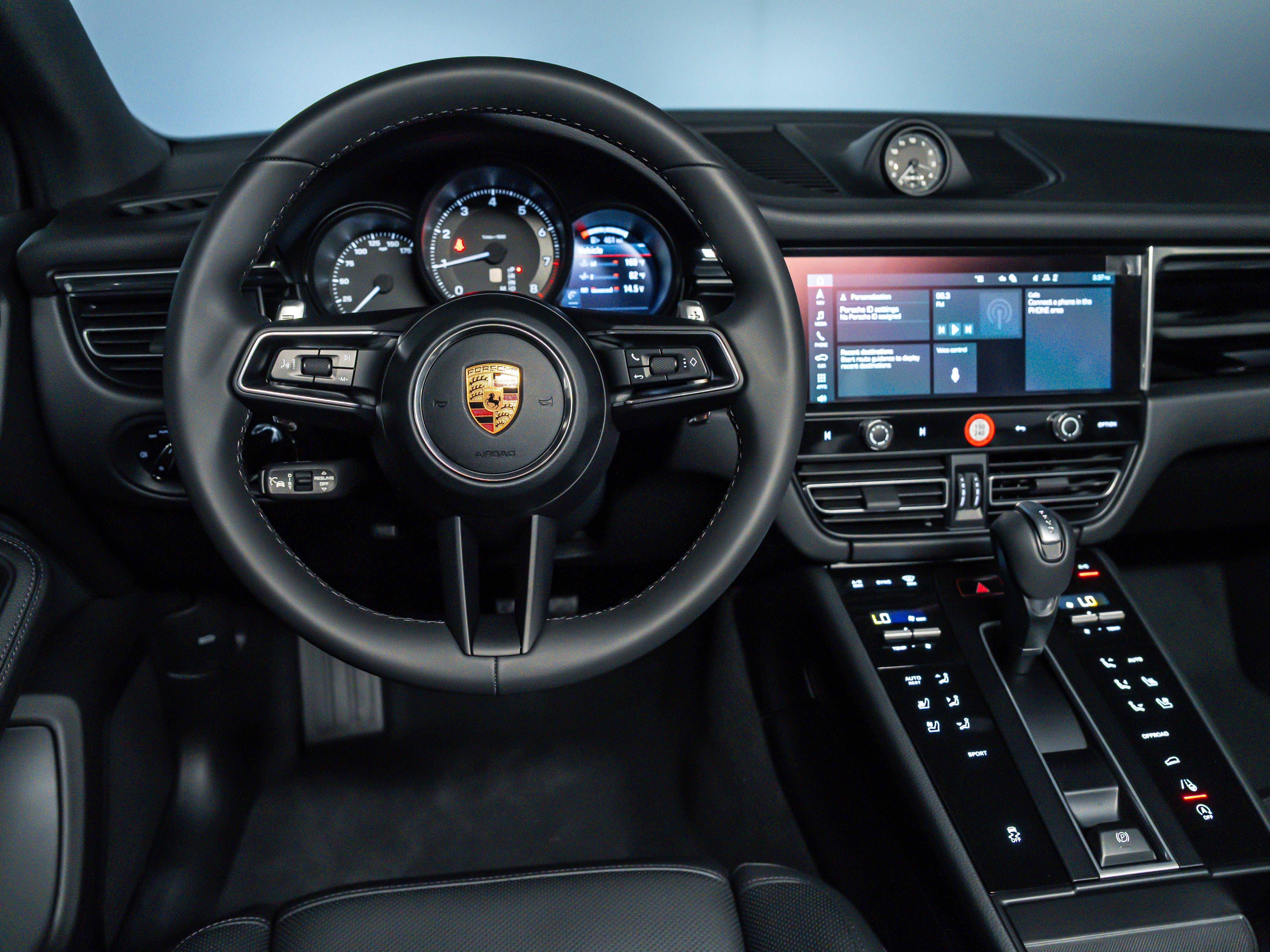 2026 Porsche Macan Base