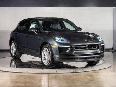 2026 Porsche Macan Base