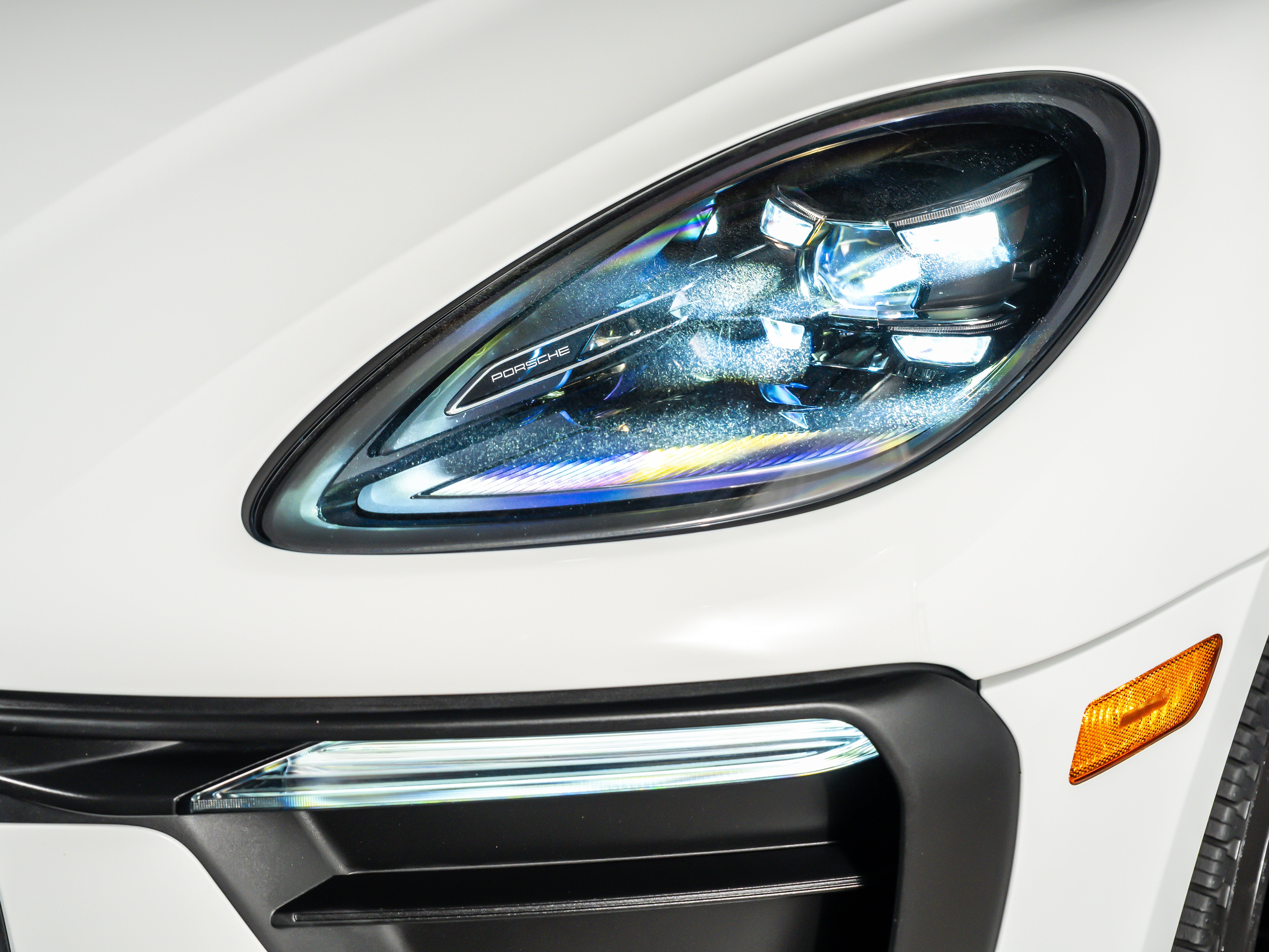 2023 Porsche Macan II