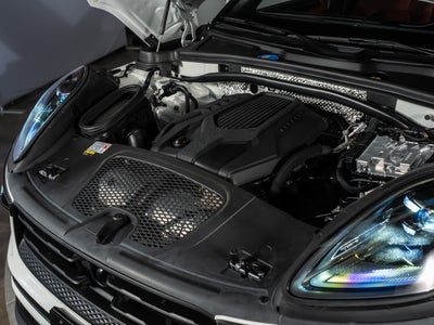 2023 Porsche Macan II
