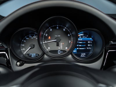 2023 Porsche Macan II