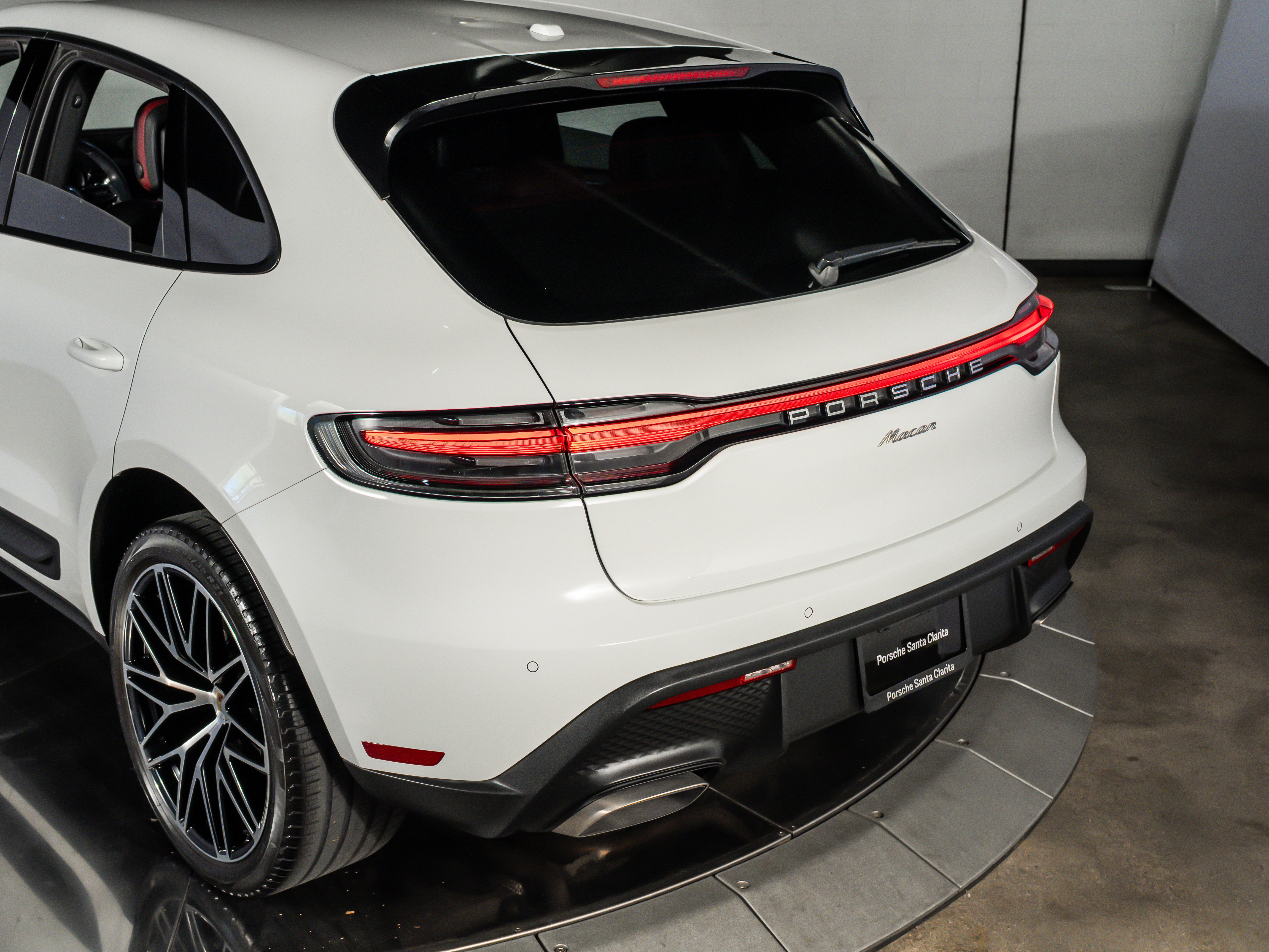 2023 Porsche Macan II