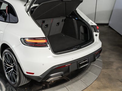 2023 Porsche Macan II