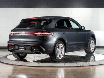 2025 Porsche Macan Base