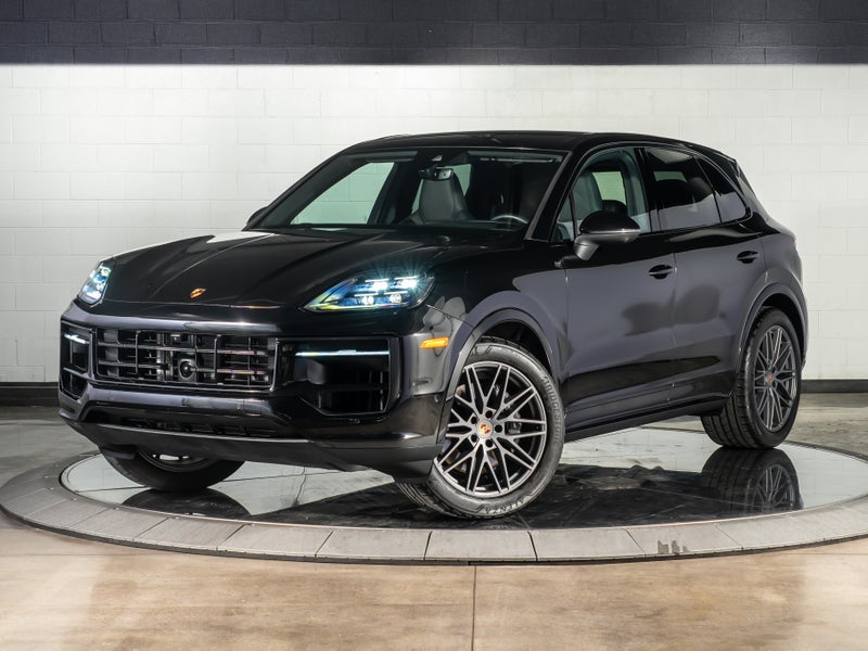 2025 Porsche Cayenne Base, exterior photo from the dealer listing