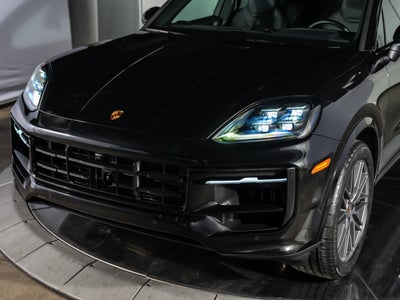 2025 Porsche Cayenne Base