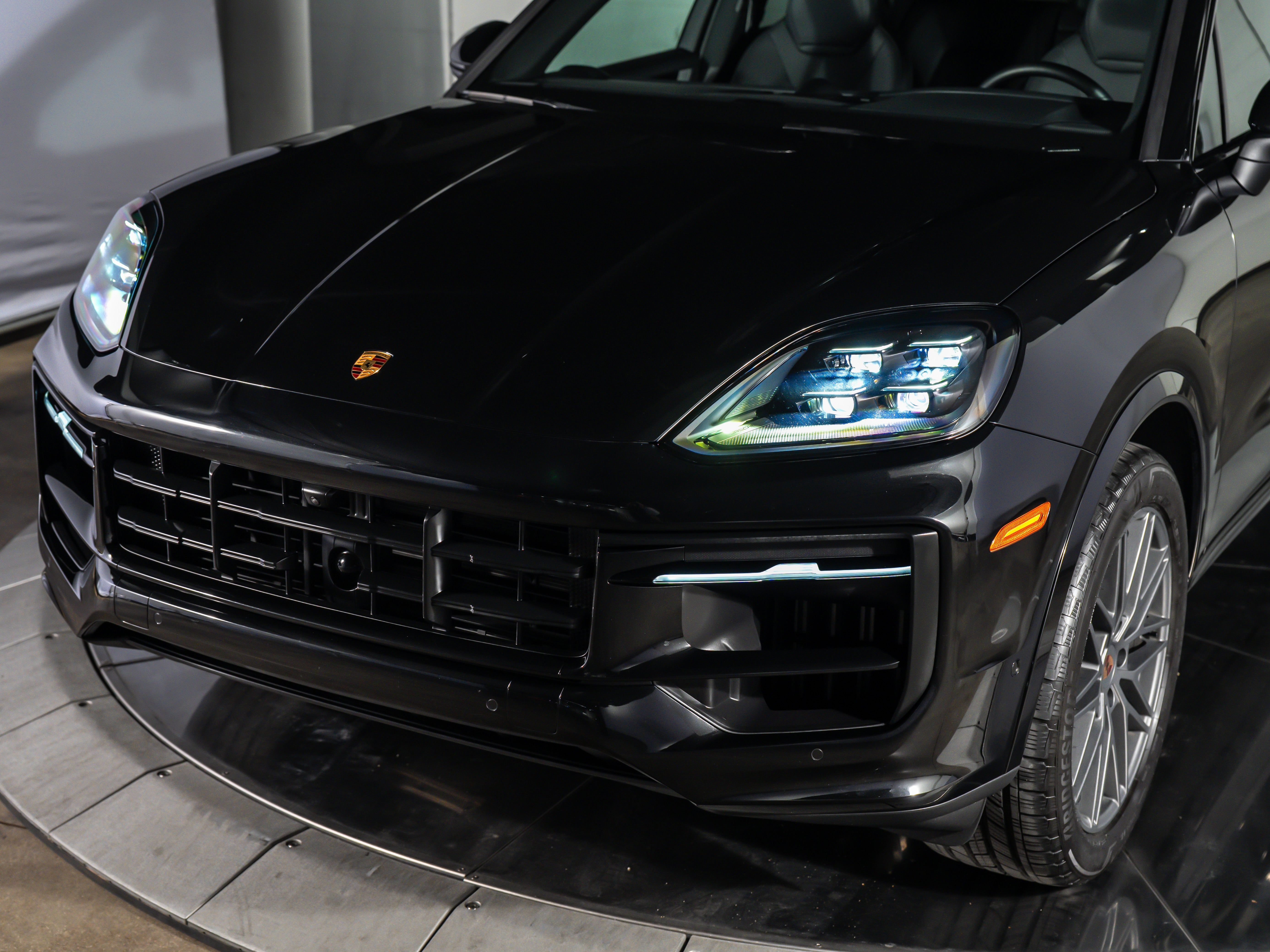 2025 Porsche Cayenne Base