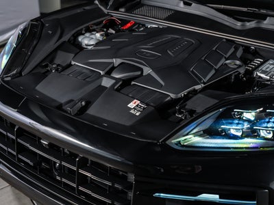 2025 Porsche Cayenne Base
