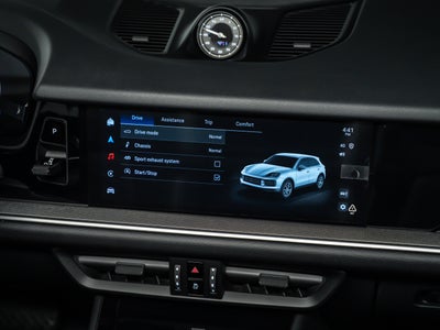 2025 Porsche Cayenne Base