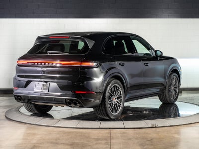 2025 Porsche Cayenne Base