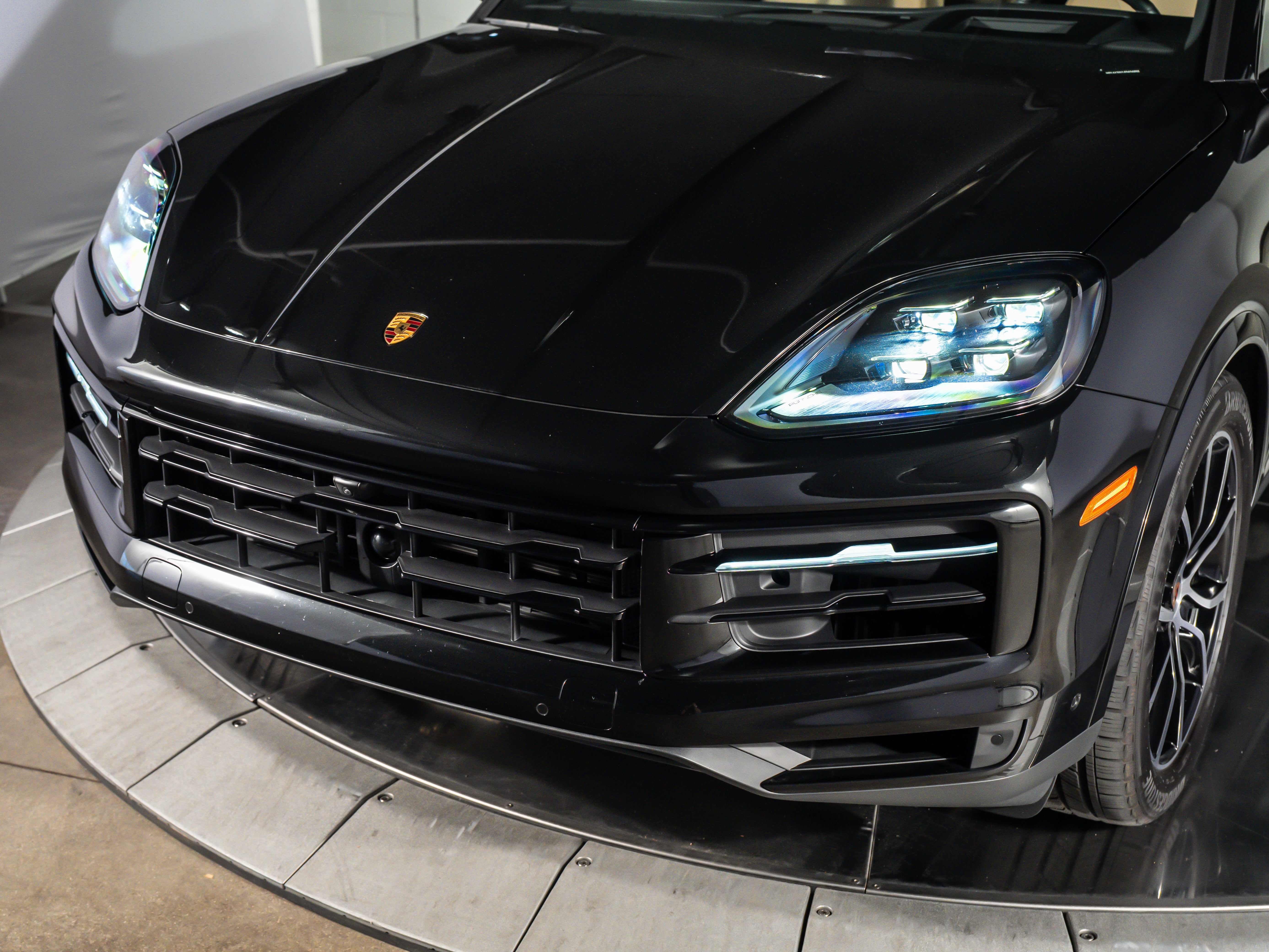 2025 Porsche Cayenne Base