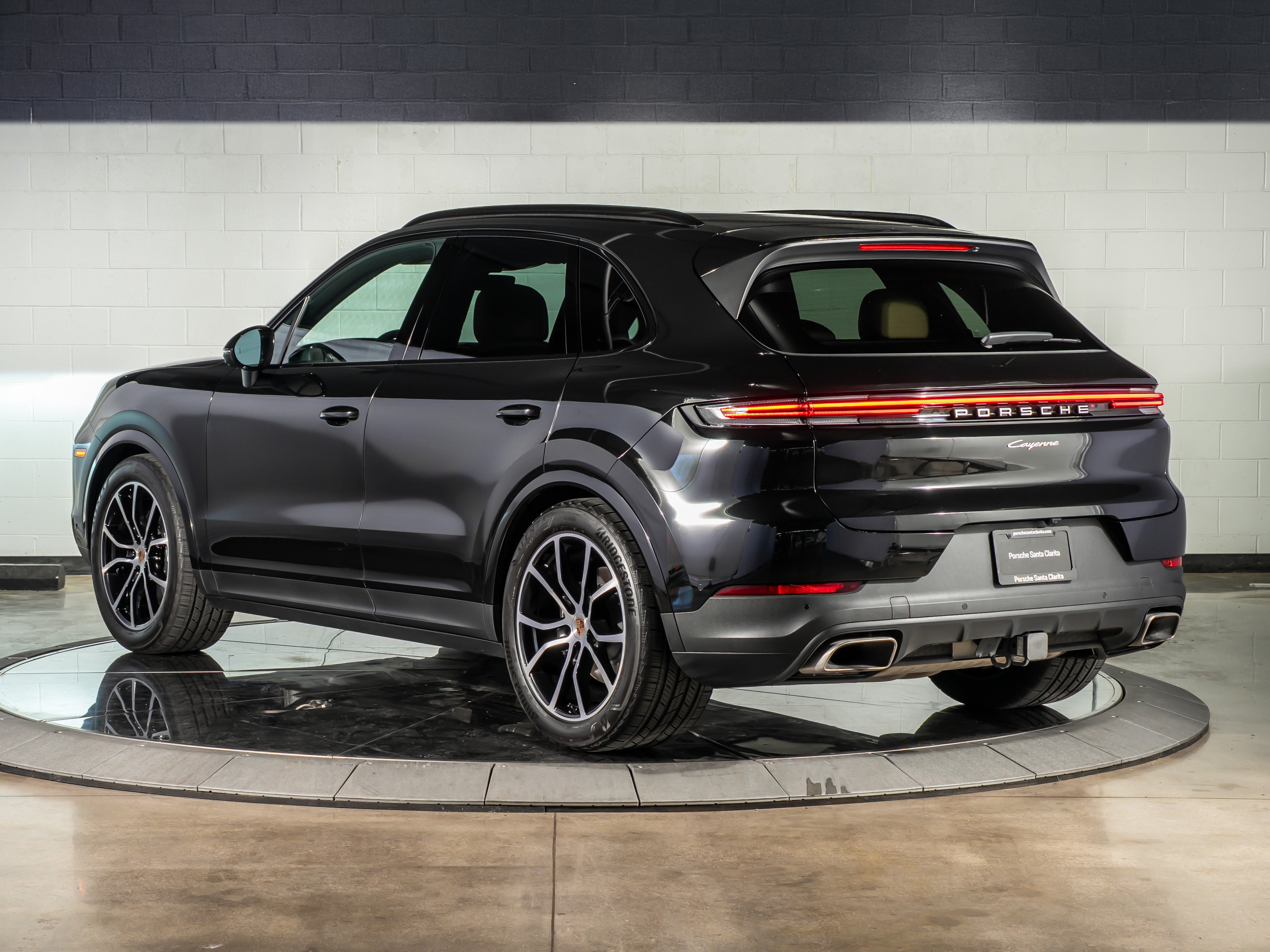 2025 Porsche Cayenne Base