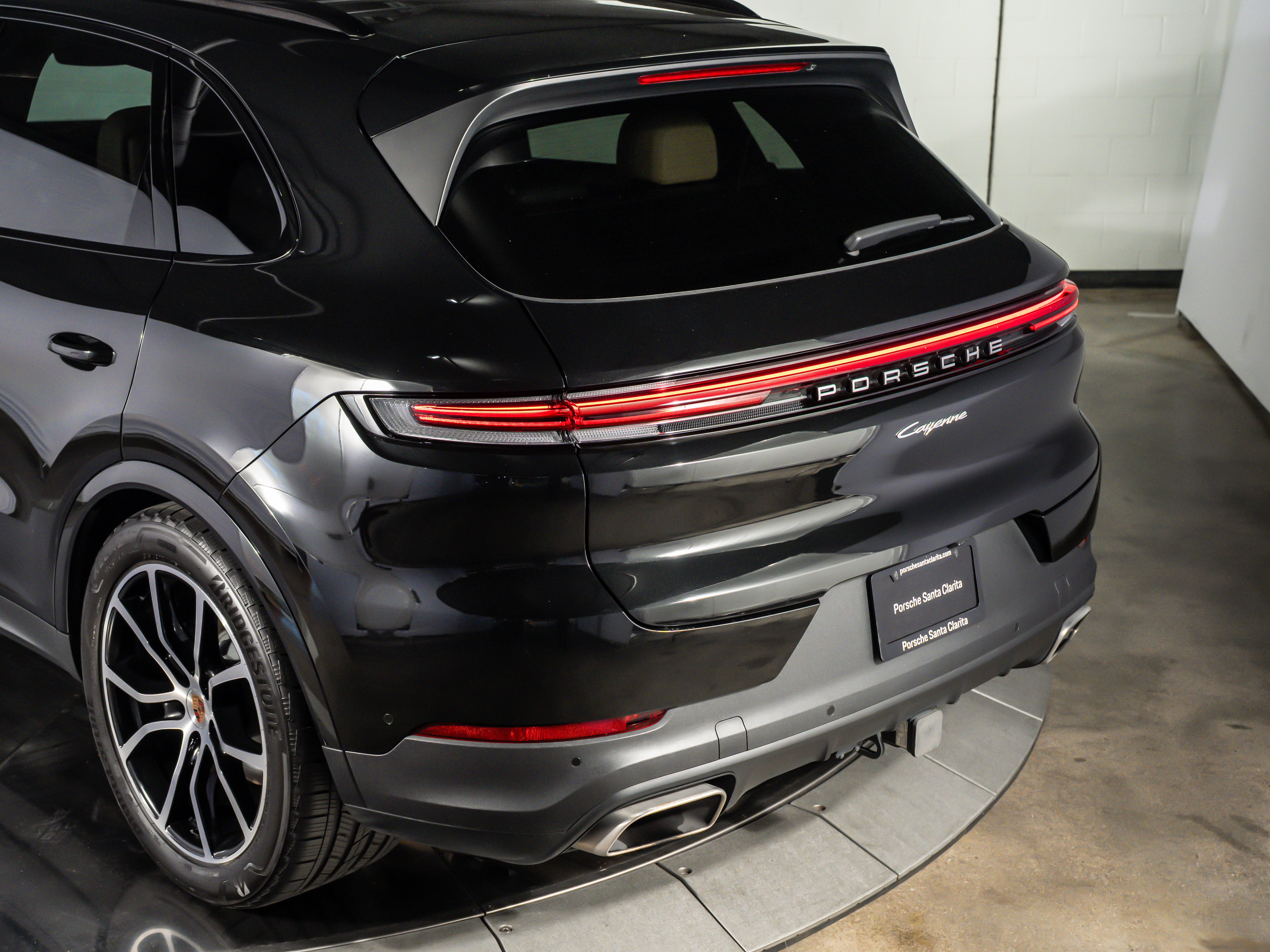 2025 Porsche Cayenne Base