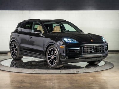 2025 Porsche Cayenne Base