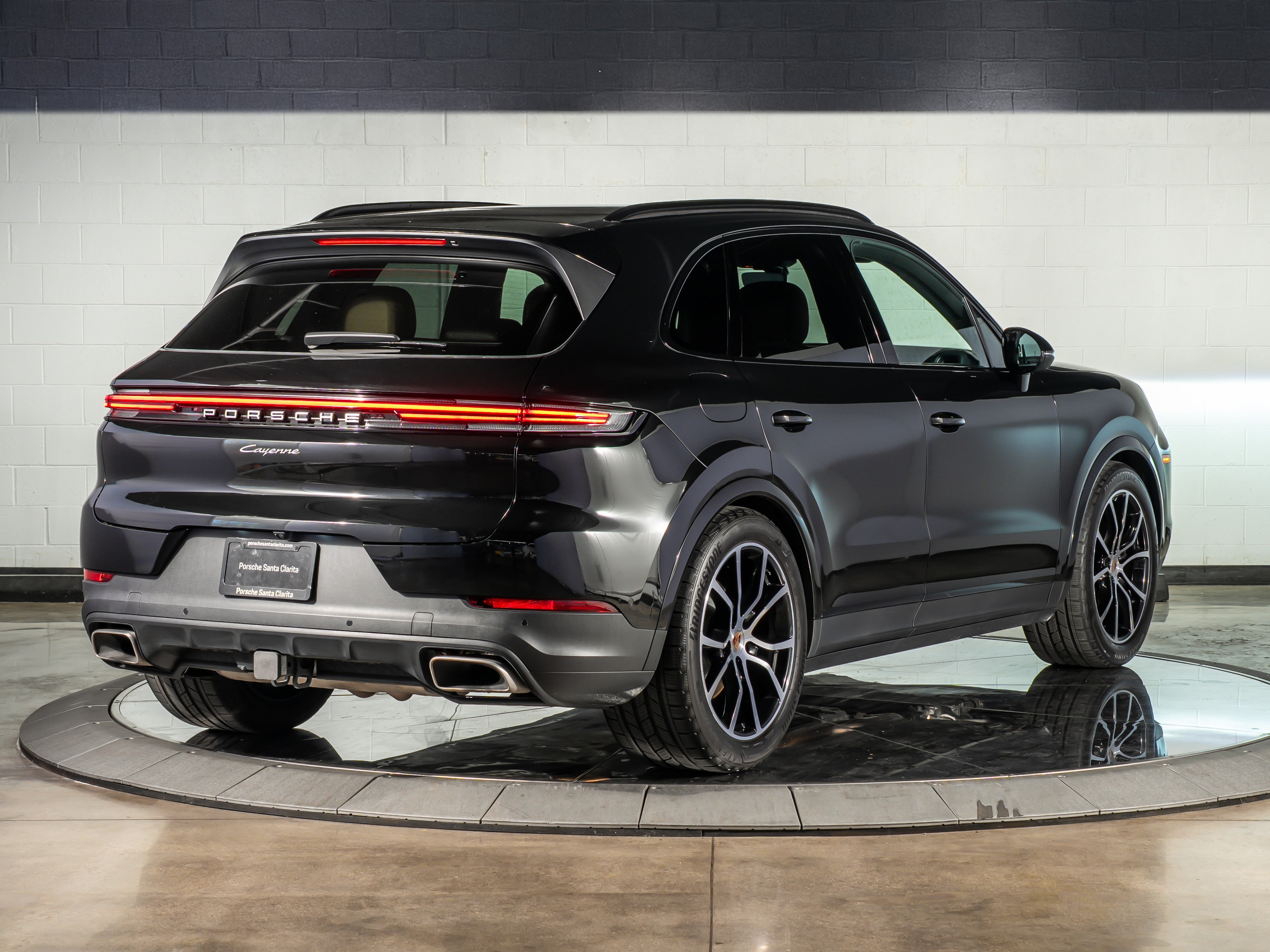 2025 Porsche Cayenne Base