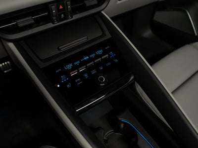 2026 Porsche Macan Ev Turbo