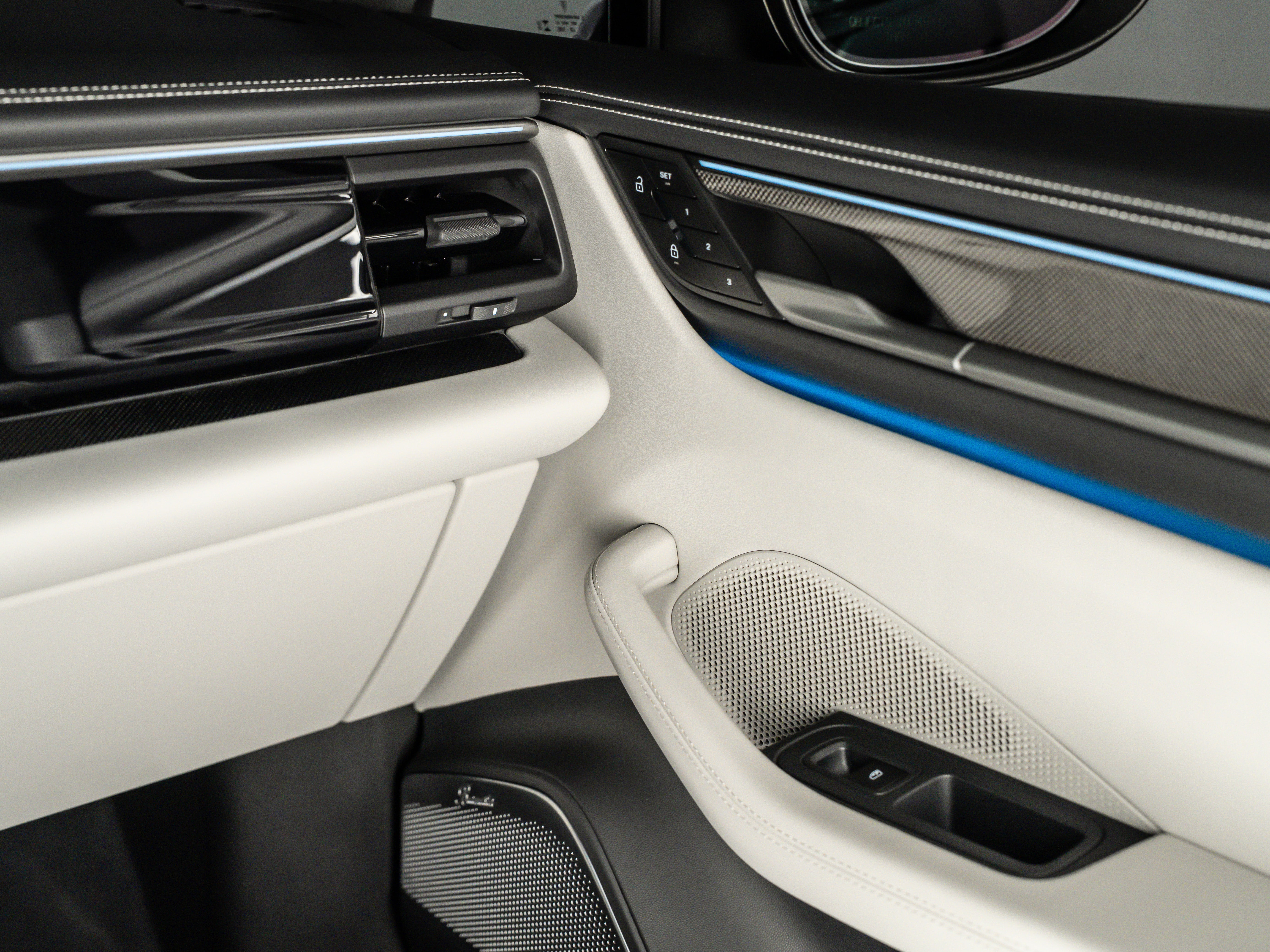 2026 Porsche Macan Ev Turbo