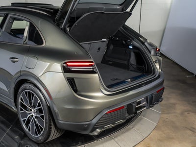 2026 Porsche Macan Ev Turbo