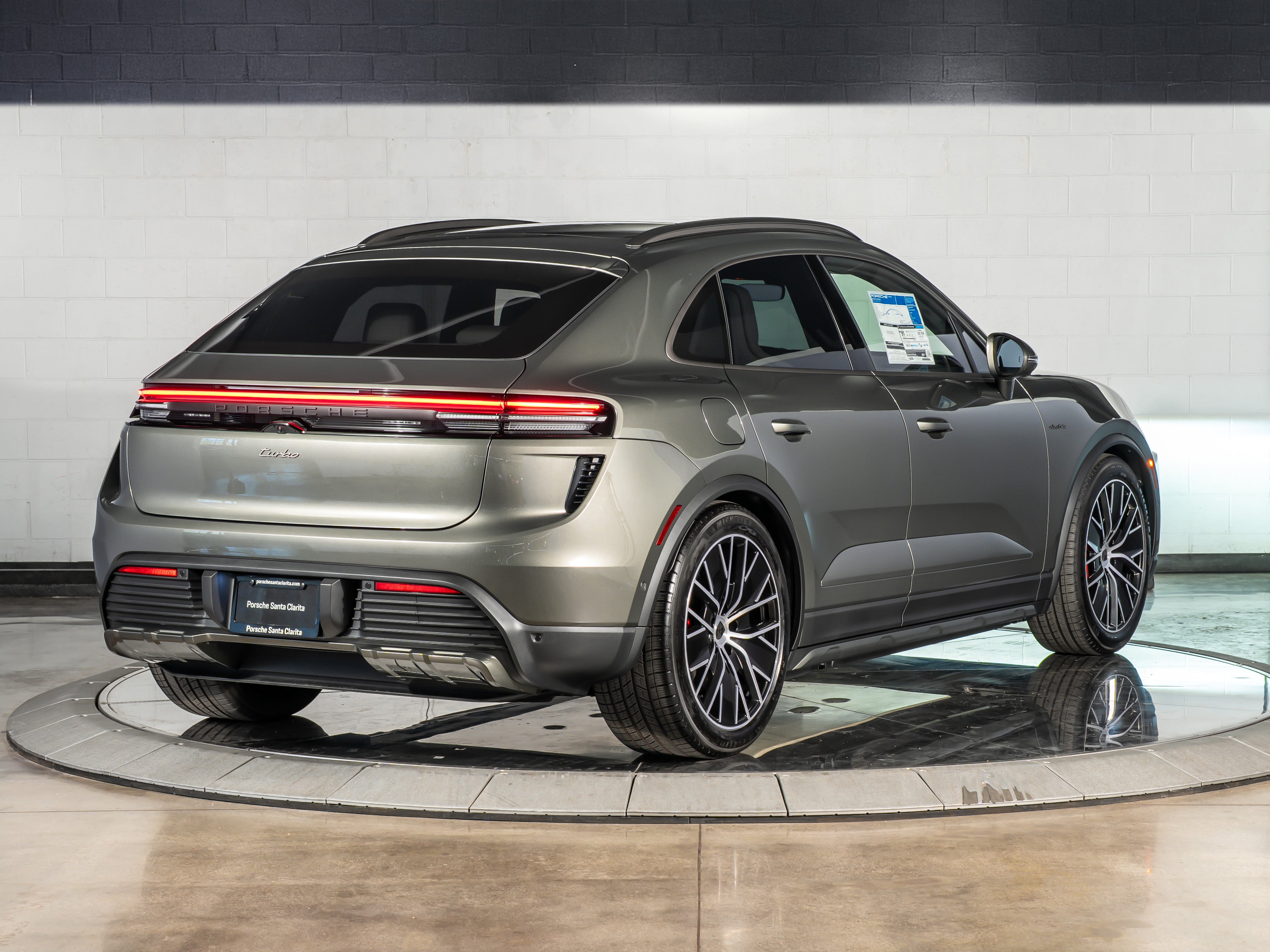 2026 Porsche Macan Ev Turbo