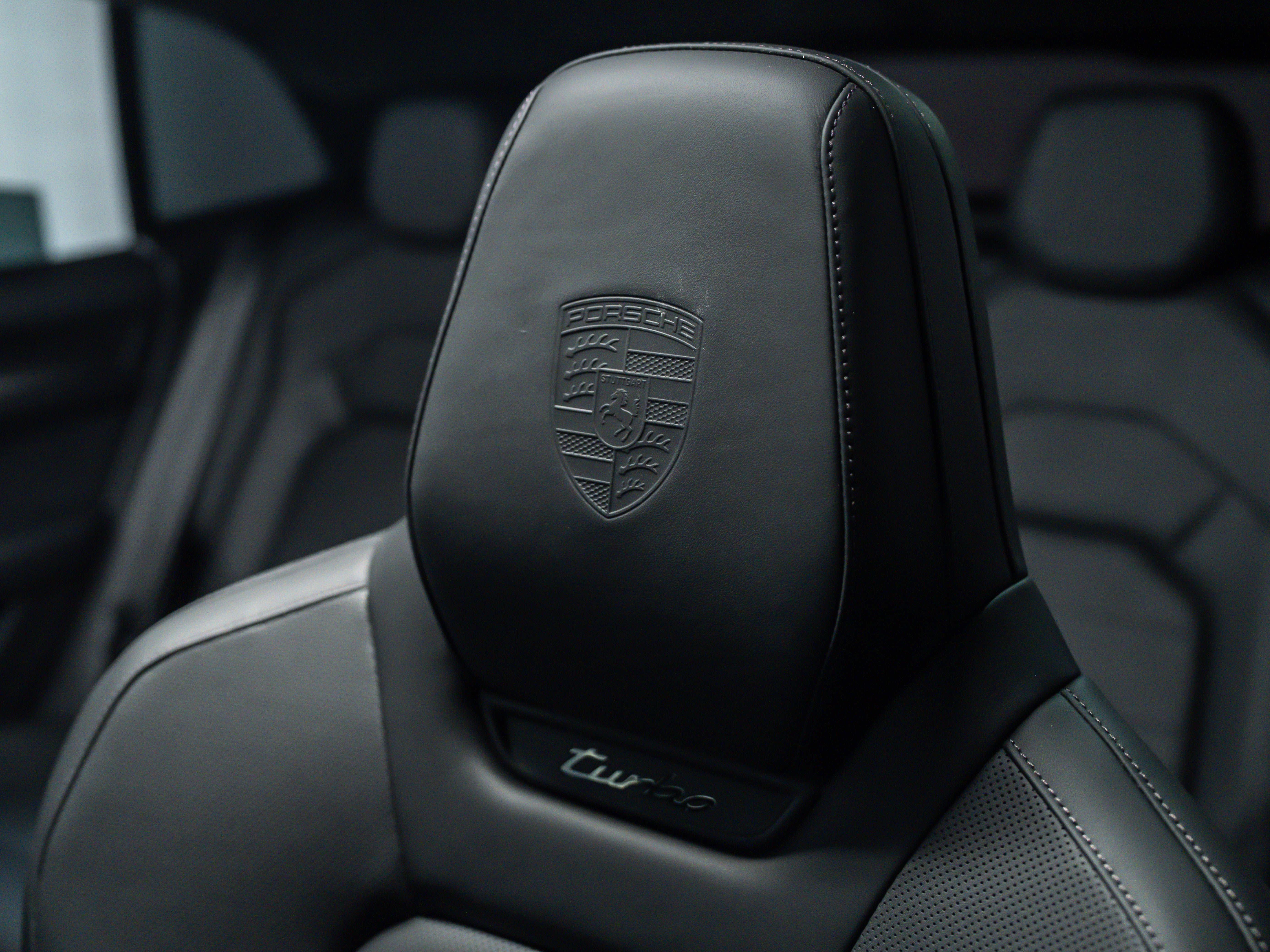 2026 Porsche Cayenne Ev Turbo