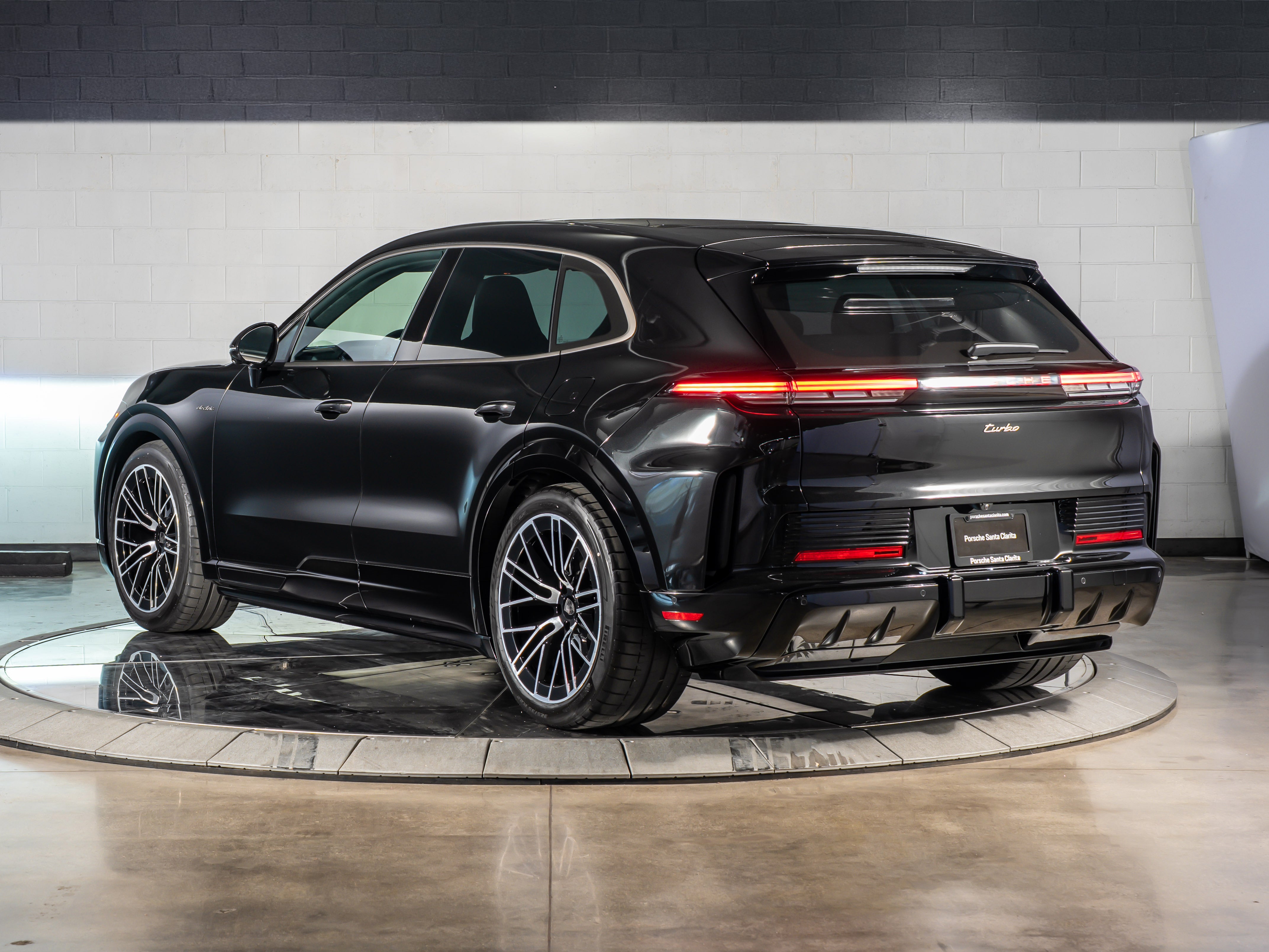 2026 Porsche Cayenne Ev Turbo