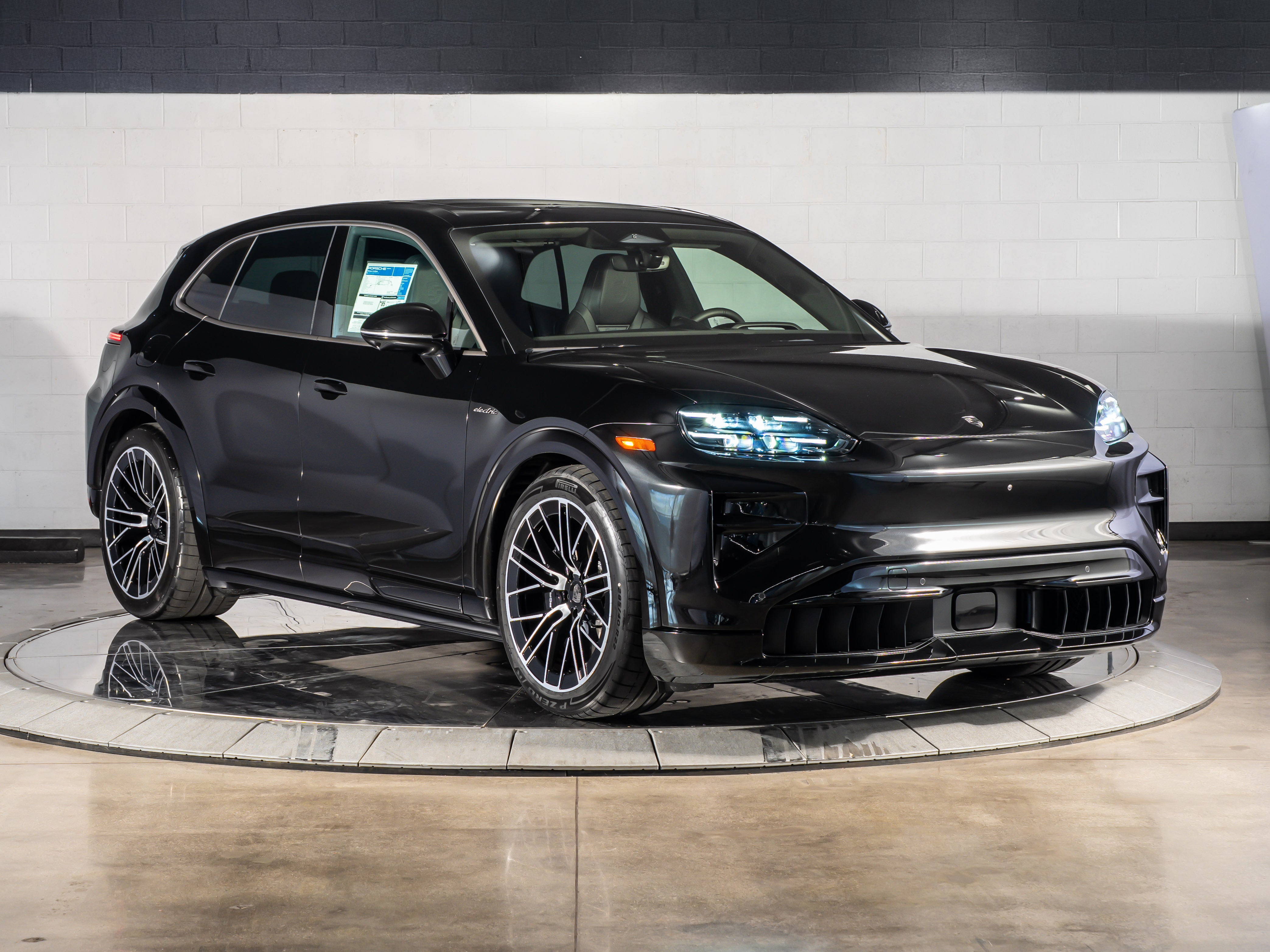 2026 Porsche Cayenne Ev Turbo