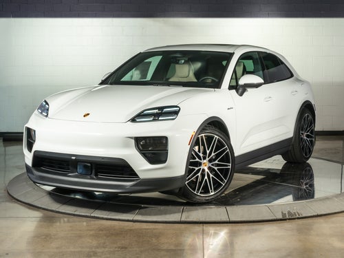 2026 Porsche Macan Base