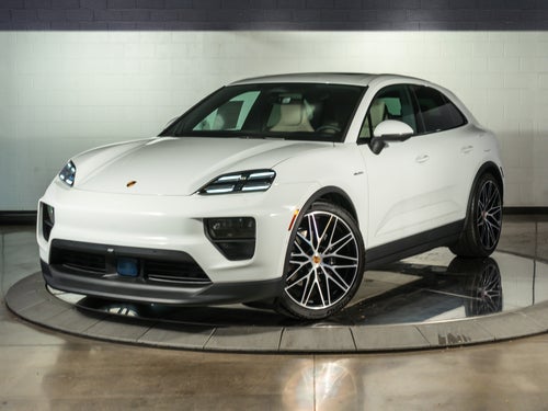 2026 Porsche Macan Base