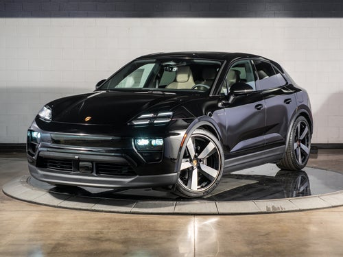 2026 Porsche Macan Base