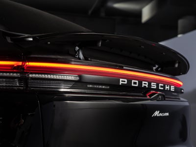 2026 Porsche Macan Base