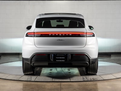 2026 Porsche Macan Electric Base