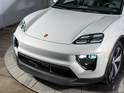 2026 Porsche Macan Electric Base