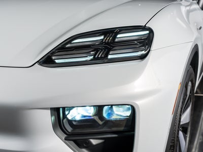 2026 Porsche Macan Electric Base