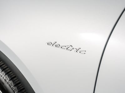 2026 Porsche Macan Electric Base