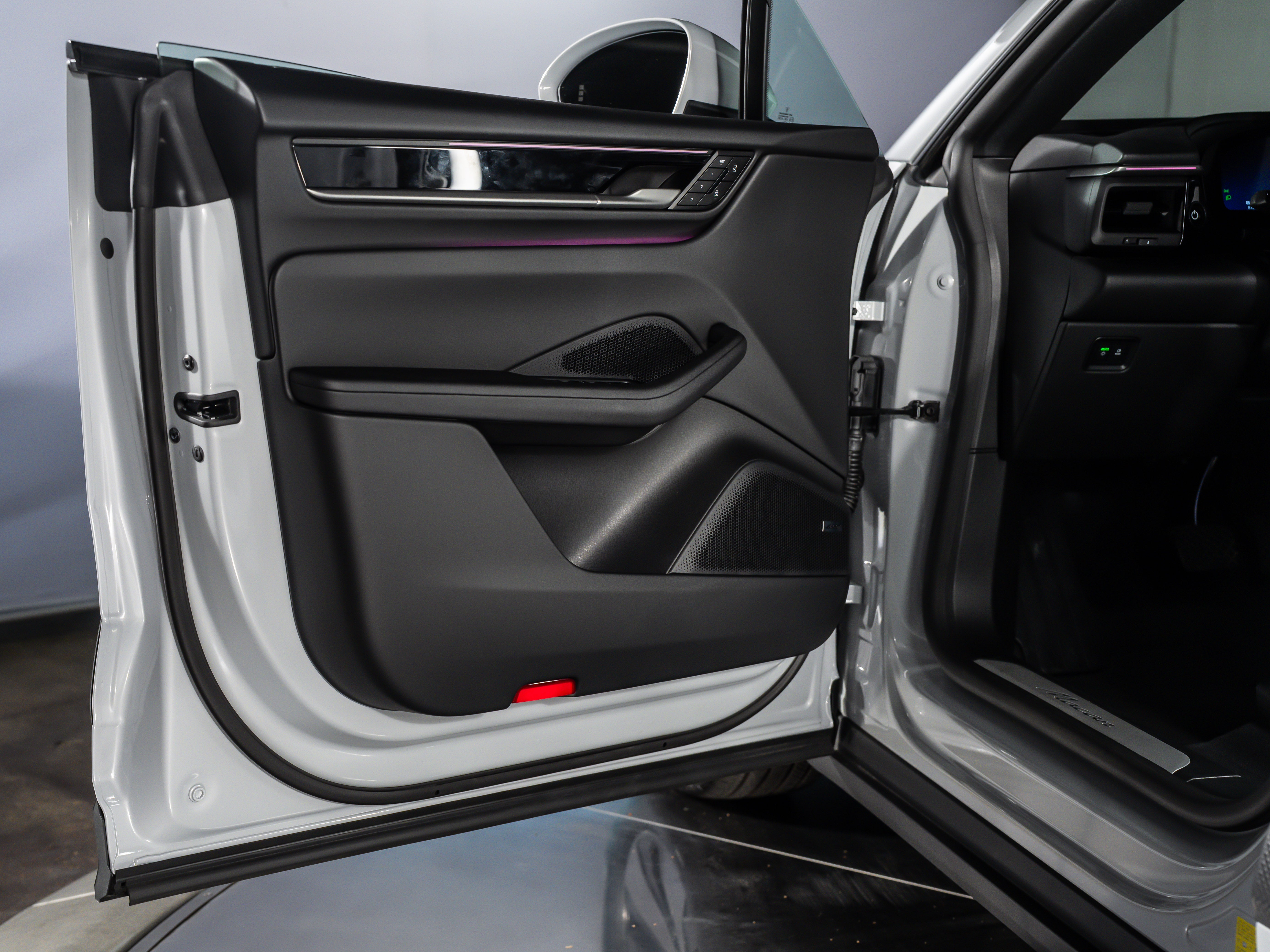 2026 Porsche Macan Electric Base