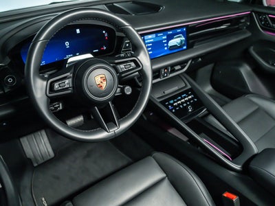 2026 Porsche Macan Electric Base