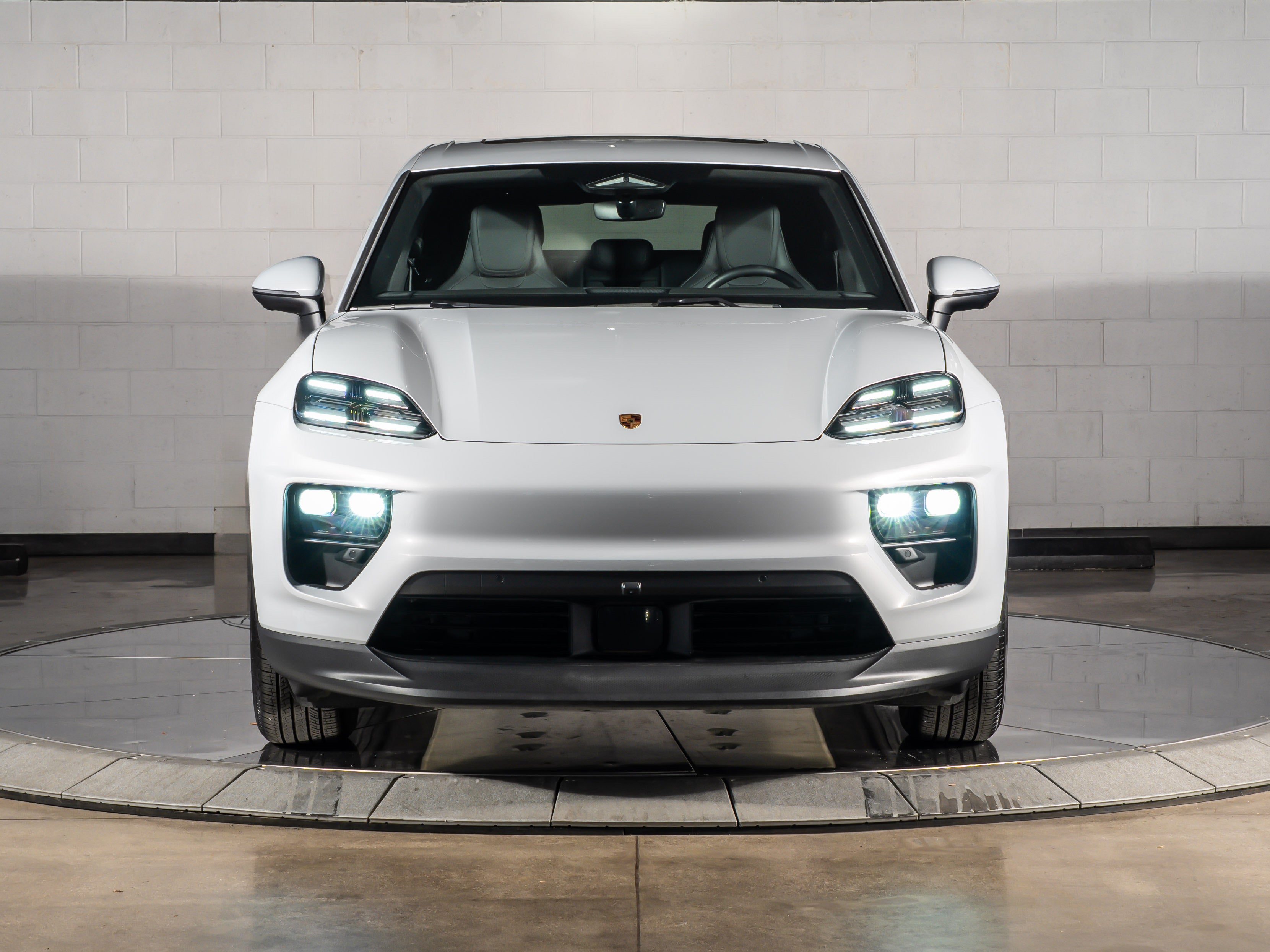 2026 Porsche Macan Electric Base