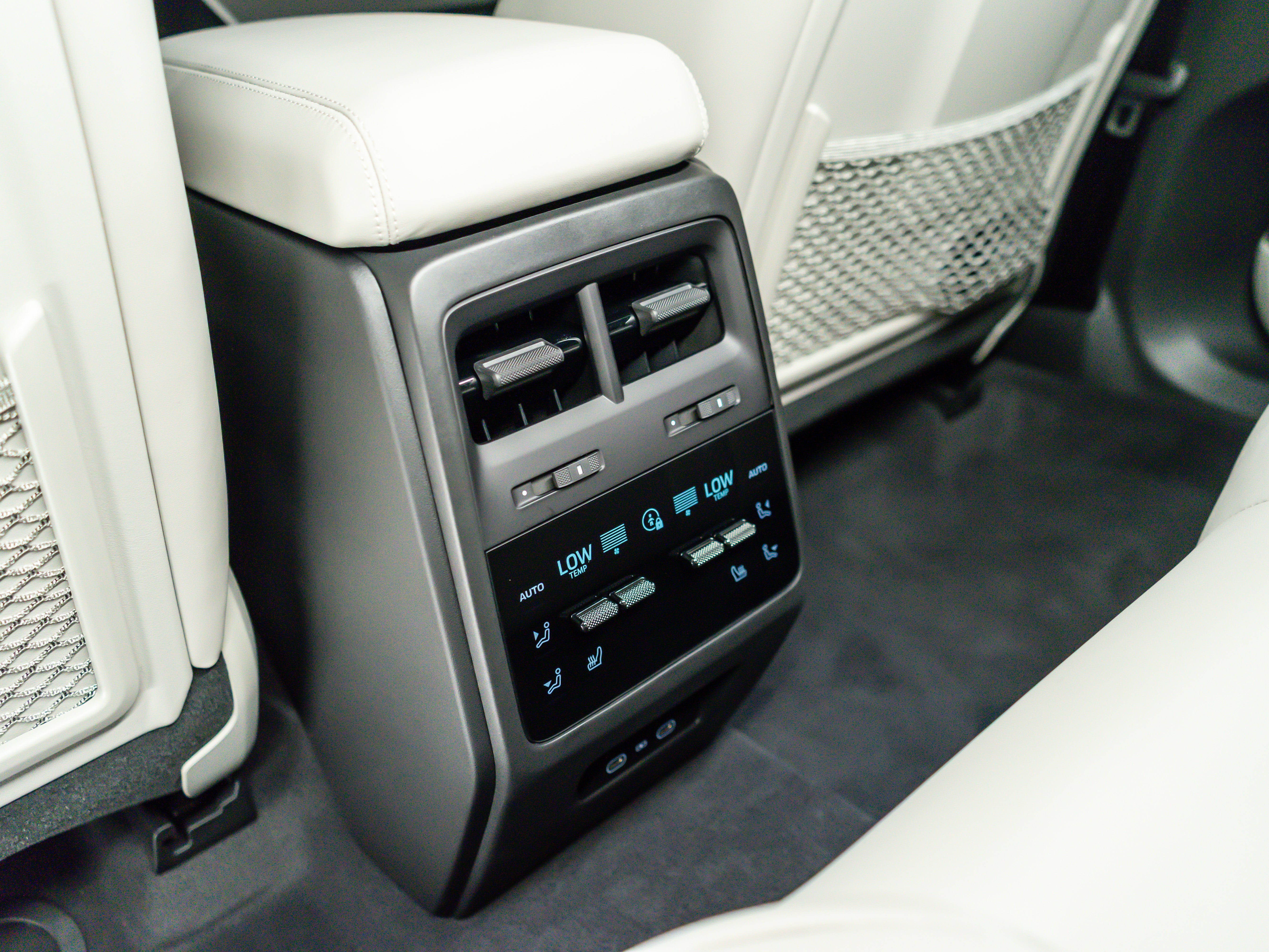 2026 Porsche Macan Electric EV