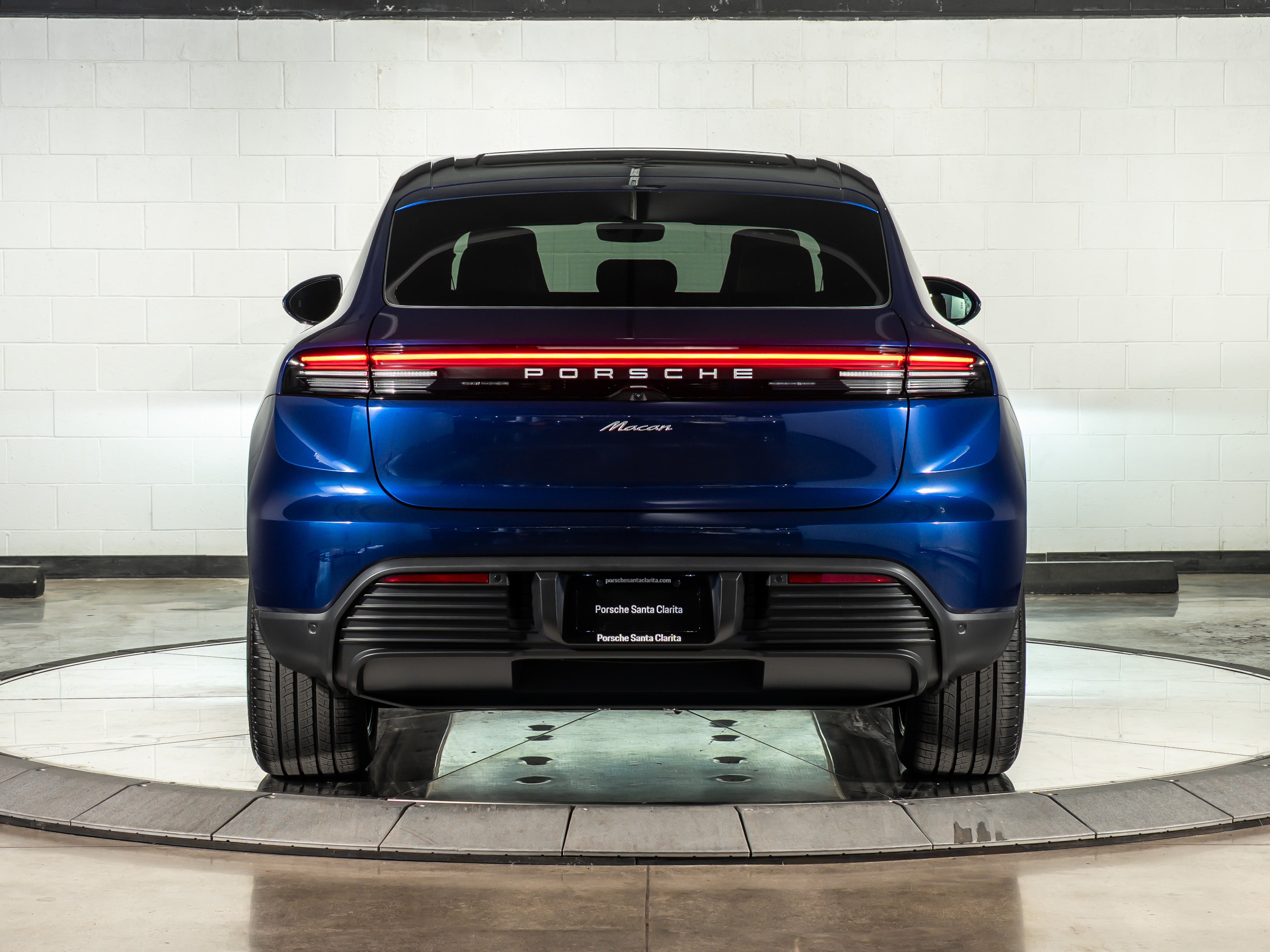 2026 Porsche Macan Ev Base