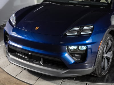 2026 Porsche Macan Ev Base